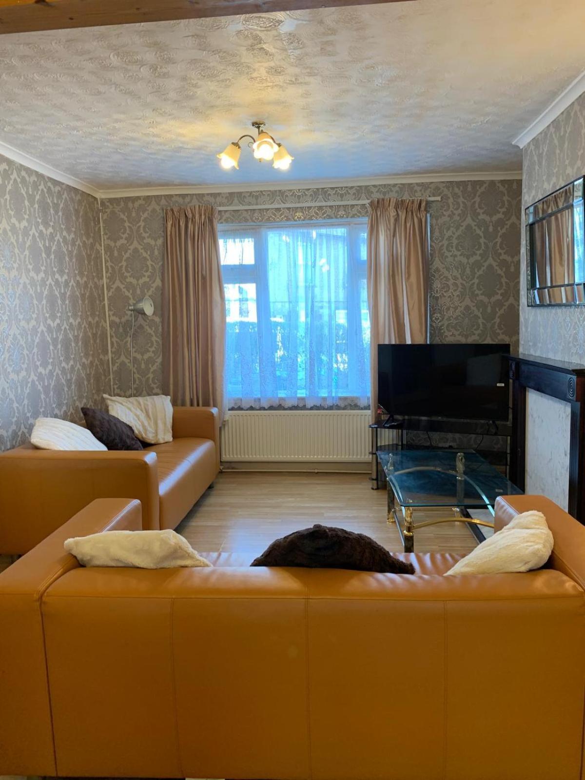 Room Only Guest Accommodation, Guest House Self Catering แบงเกอร์ ภายนอก รูปภาพ