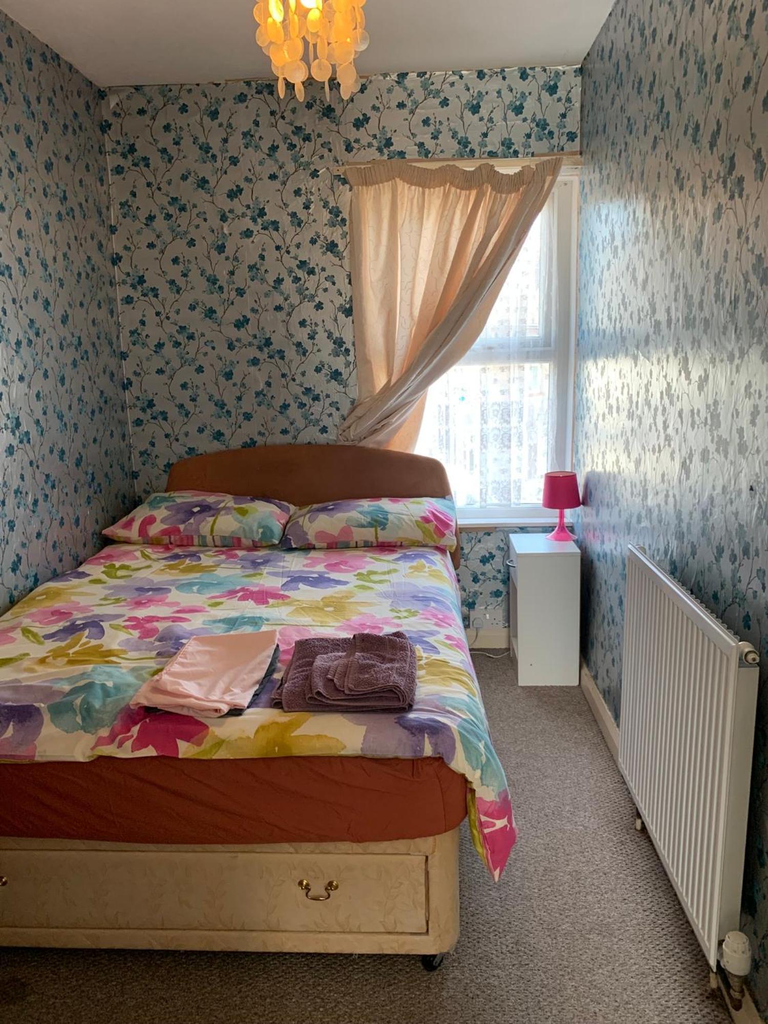 Room Only Guest Accommodation, Guest House Self Catering แบงเกอร์ ภายนอก รูปภาพ